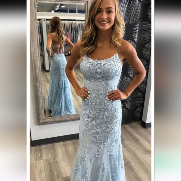 Dresses & Skirts - Blue Floral Prom Dress
